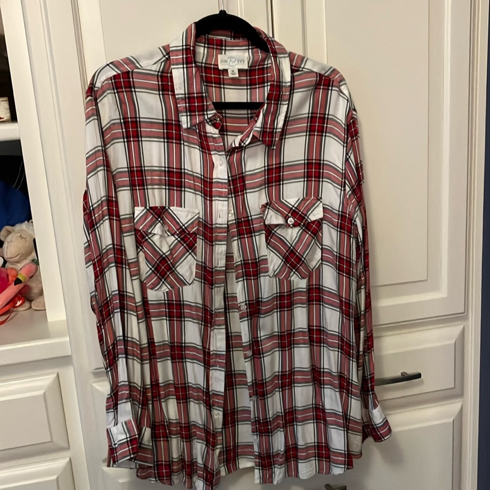 Jun Ivy xl plaid button down shirt